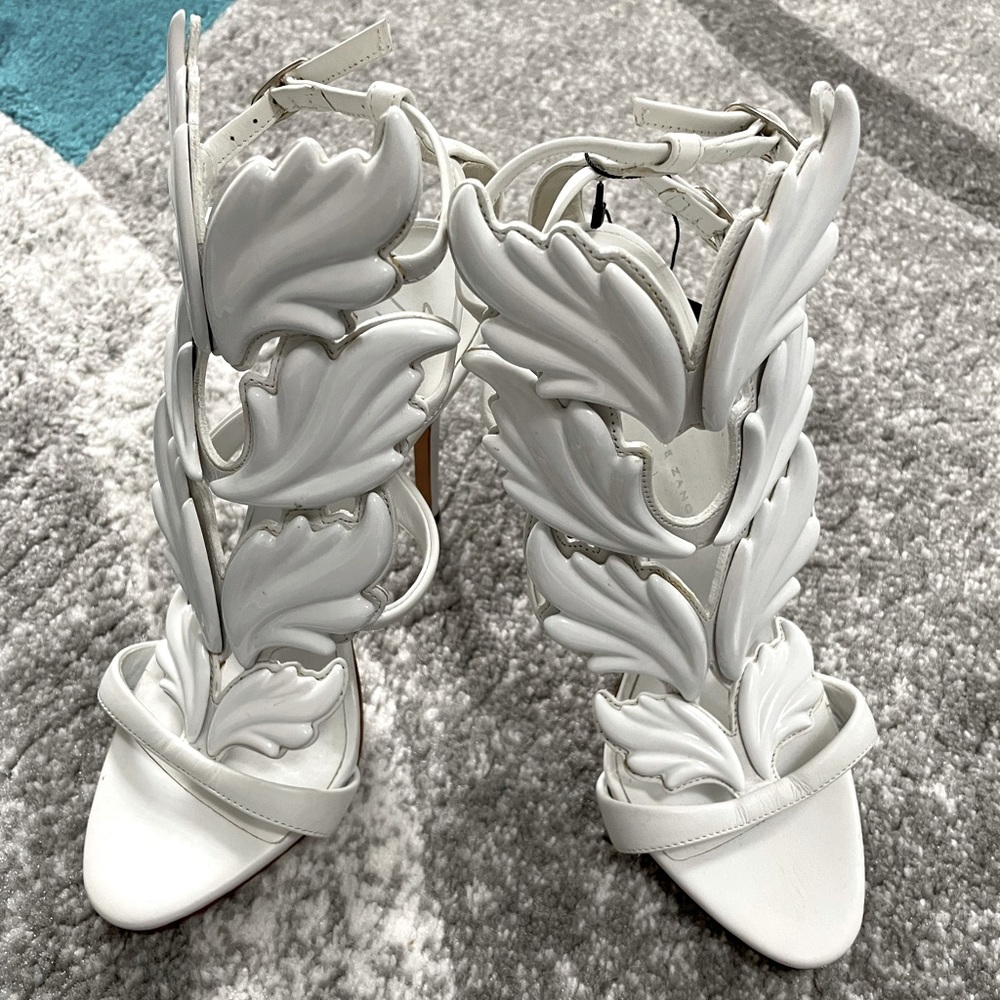 Giuseppe Zanotti Cruel Summer Heels (white, size 7)
